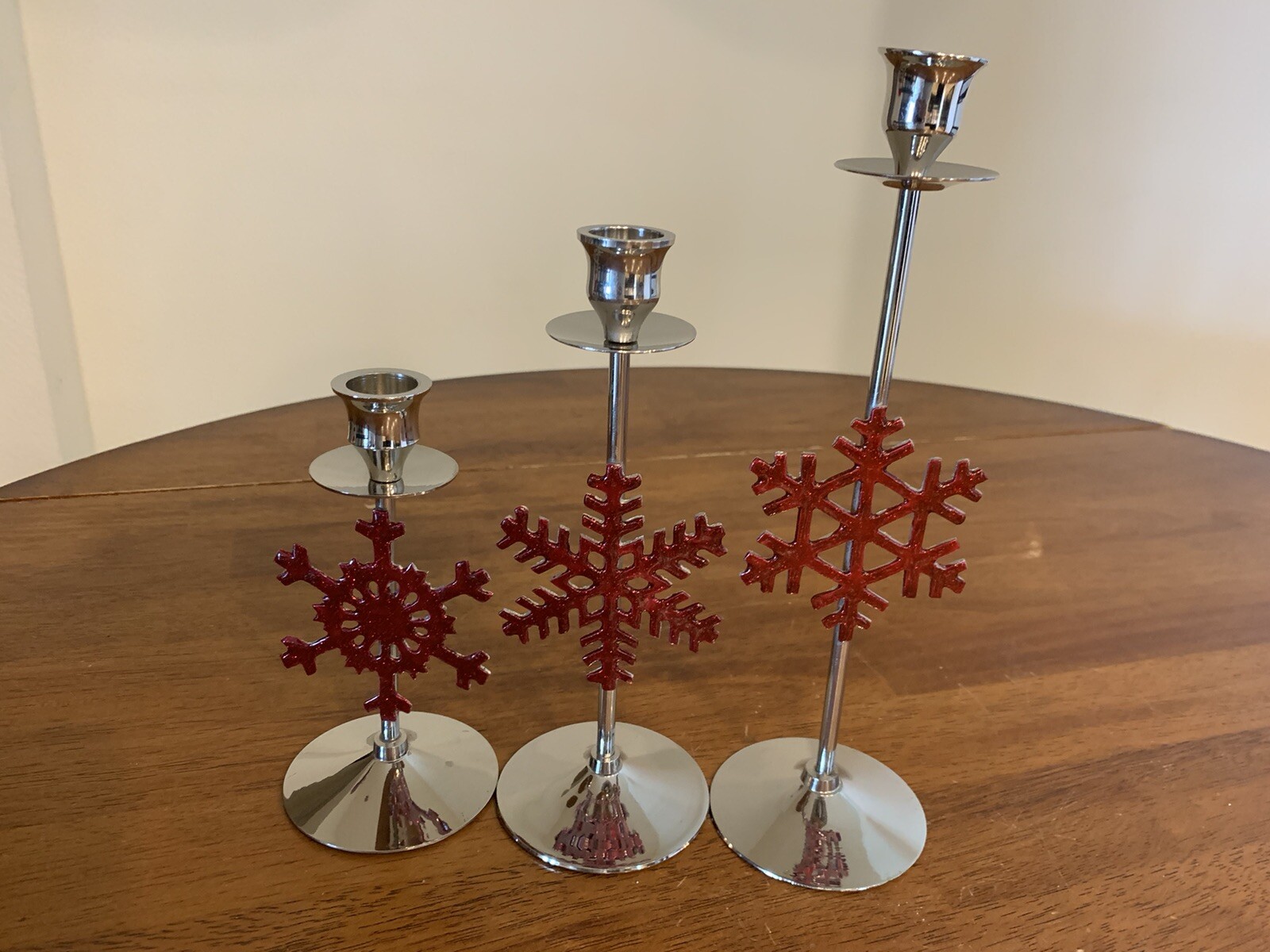 International Silver Red Enameled Snowflakes Christmas Candlesticks 3pc set NEW International Silver Red Enameled Snowflakes Christmas Candlesticks 3pc set NEW