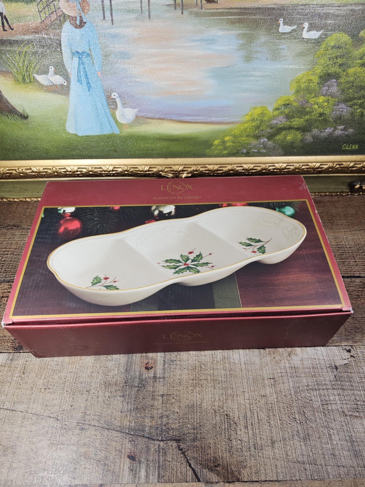 Lenox Holiday Divided Server Holly Berry Design Gold Trim Accent, 12 Lenox Holiday Divided Server Holly Berry Design Gold Trim Accent, 12
