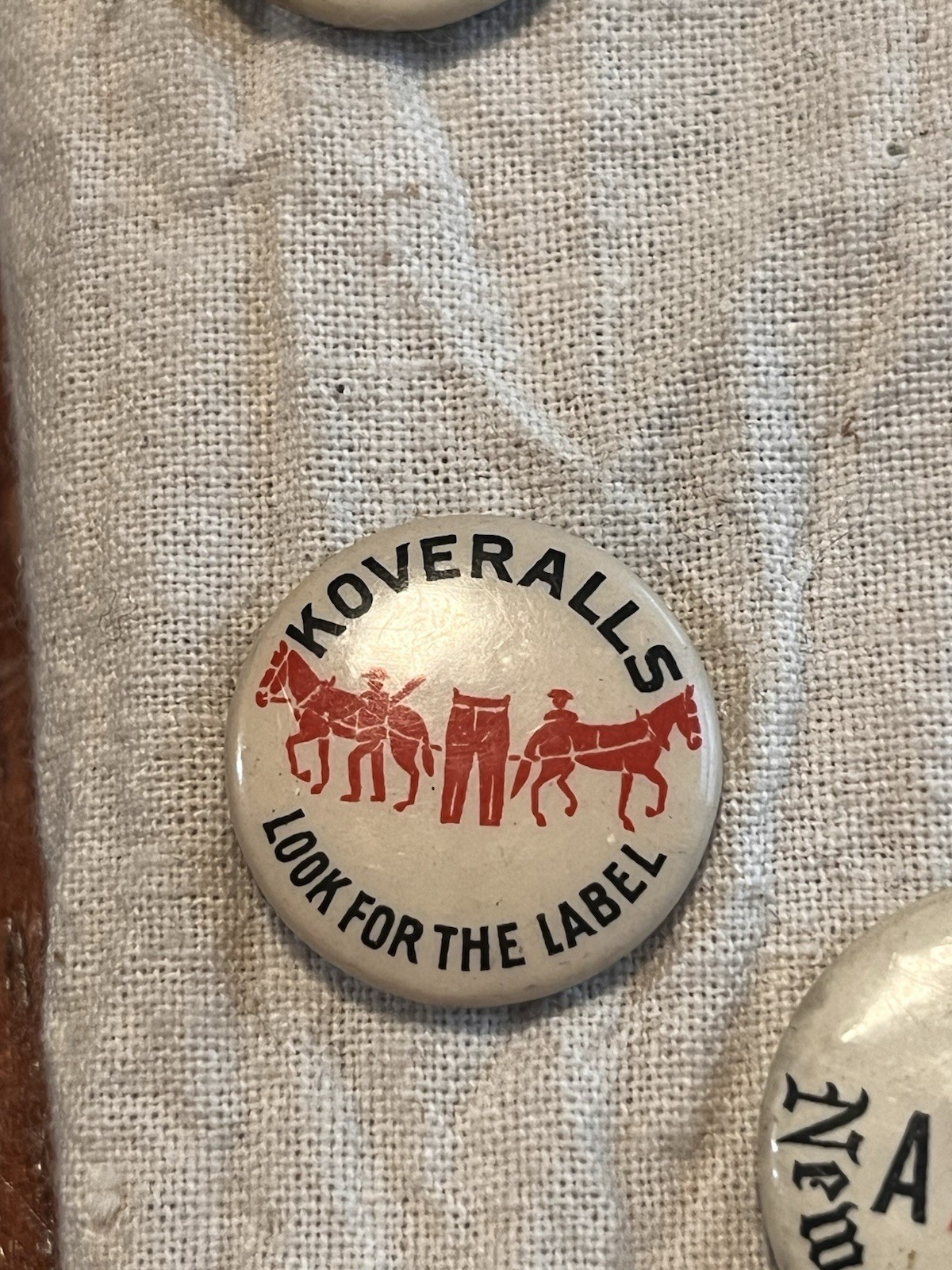 Rare 1920s Levi's Koveralls Advertising Pinback American Art Works Coshocton OH Rare 1920s Levi's Koveralls Advertising Pinback American Art Works Coshocton OH