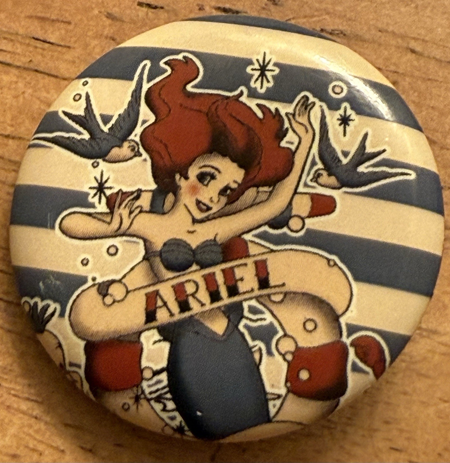 ARIEL LITTLE MERMAID MOVIE PIN BUTTON 1.25” Disney Rare ARIEL LITTLE MERMAID MOVIE PIN BUTTON 1.25” Disney Rare