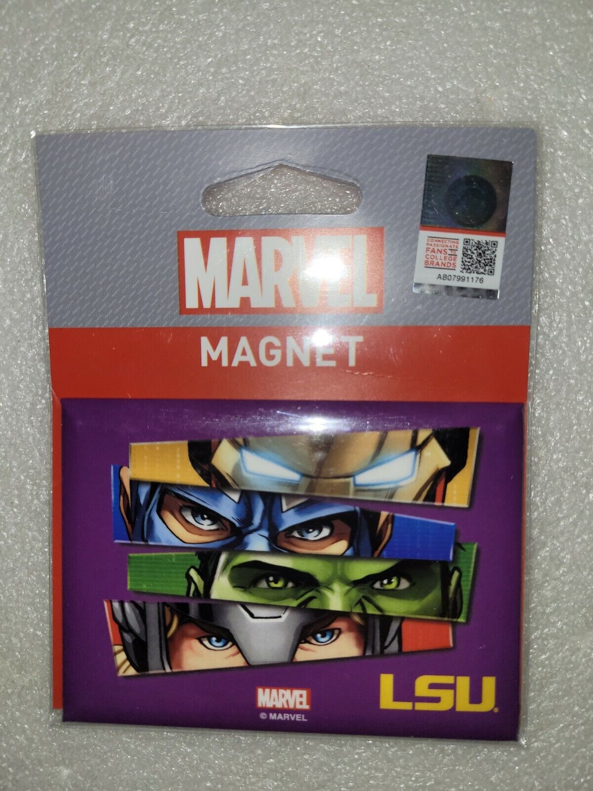 NIP Wincraft Marvel Comics Avengers LSU Tigers Refrigerator Magnet 2.5\