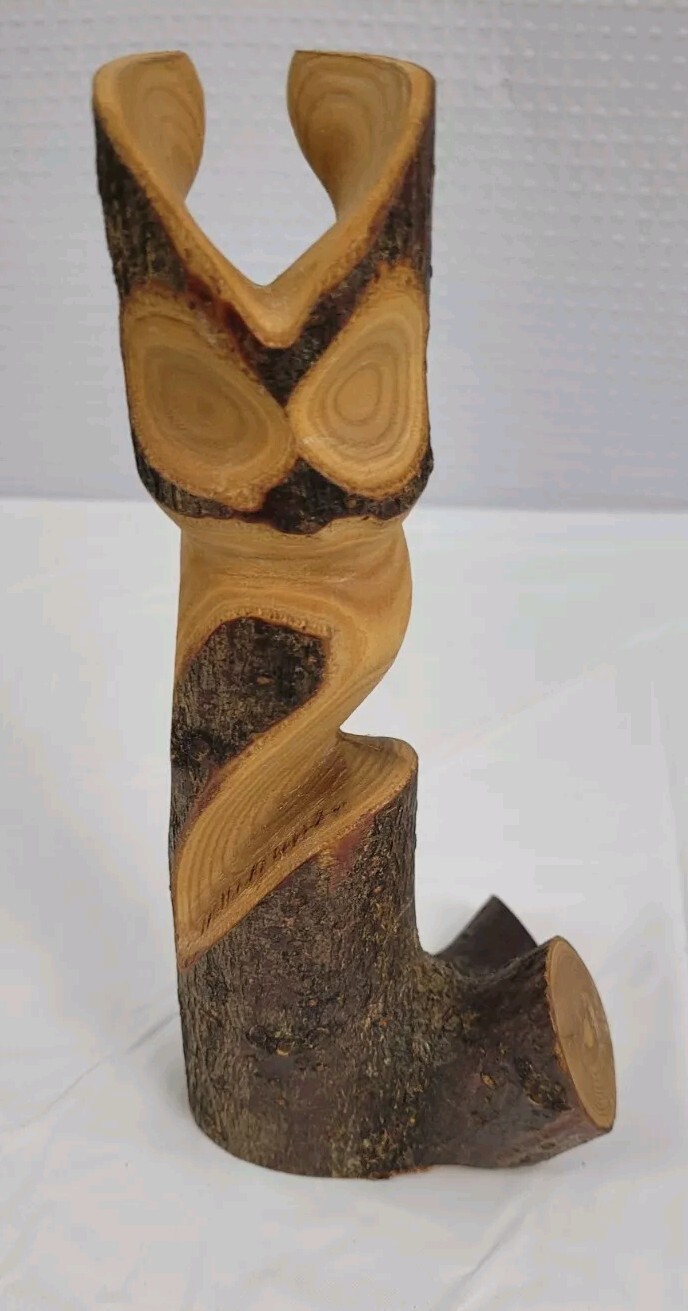 Vintage Carved Wooden Great Horned Owl Figurine 7 3/4 inches Vintage Carved Wooden Great Horned Owl Figurine 7 3/4 inches