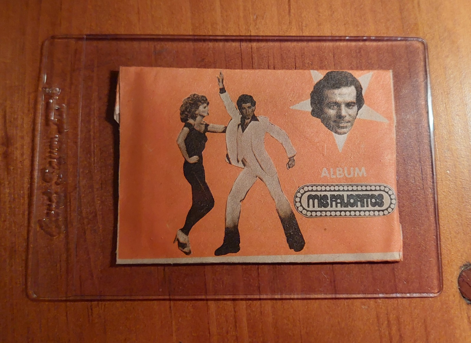 1978 MY FAVORITES UNOPENED MOVIE STICKER PACK - TRAVOLTA EASTWOOD MIS FAVORITOS 1978 MY FAVORITES UNOPENED MOVIE STICKER PACK - TRAVOLTA EASTWOOD MIS FAVORITOS