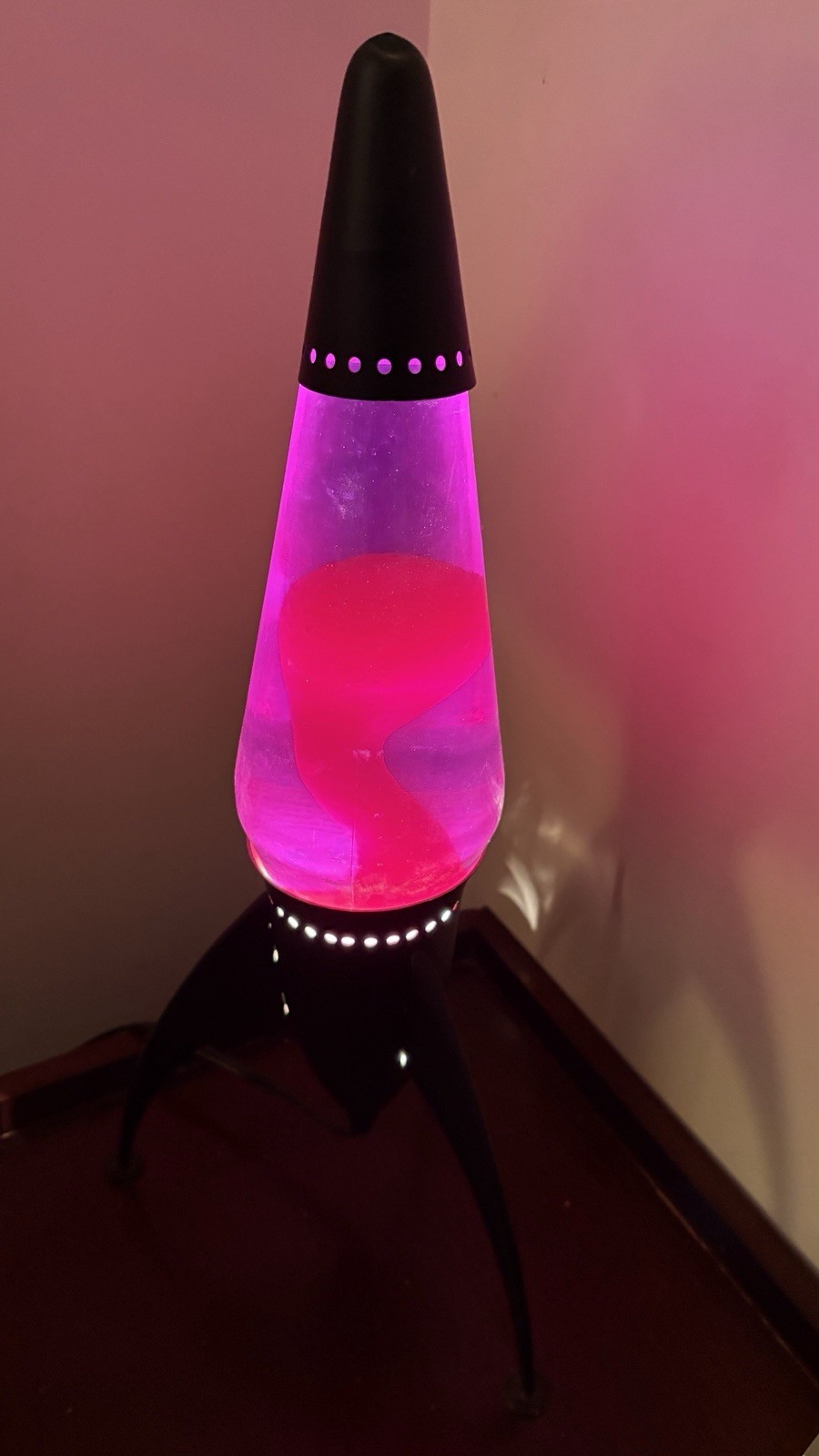Vintage Starship Lava Lamp Red/Purple Vintage Starship Lava Lamp Red/Purple