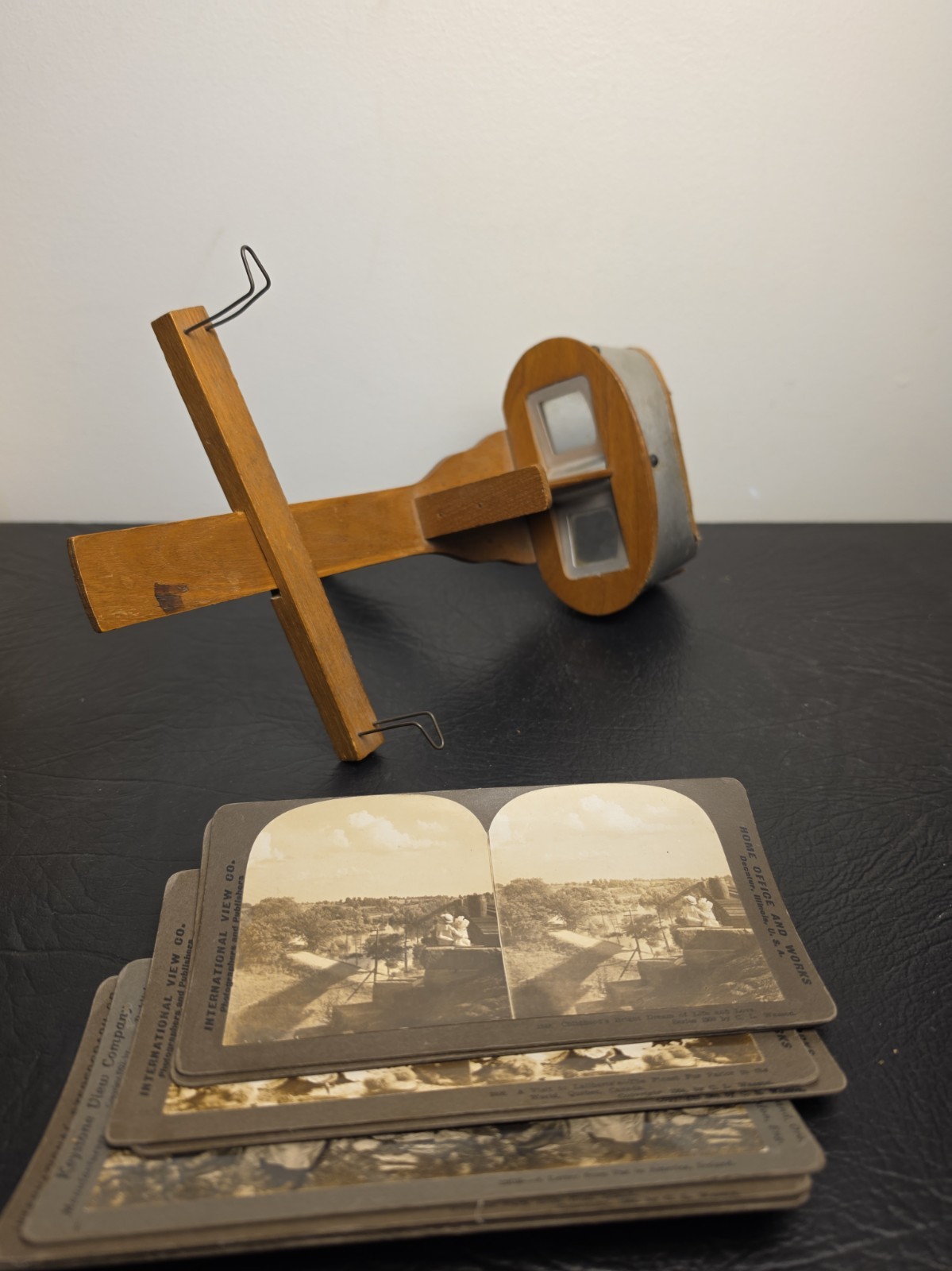 Antique Stereoscope Viewer + Stereoview Cards Lot ~1890s-1910s Canada Niagara Antique Stereoscope Viewer + Stereoview Cards Lot ~1890s-1910s Canada Niagara