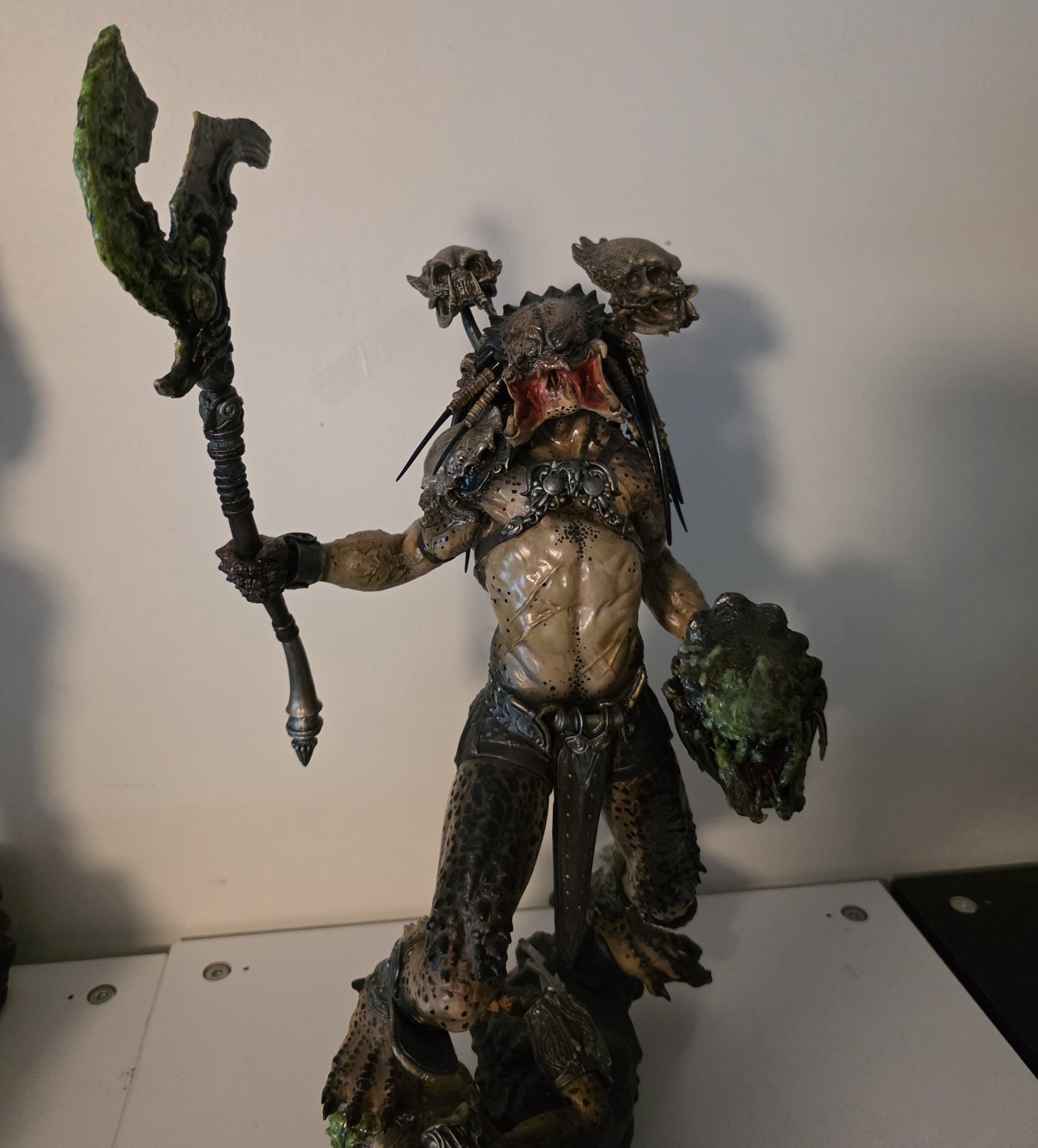 Sideshow Collectibles Predator Bad Blood Statue 1/6 Scale Sideshow Collectibles Predator Bad Blood Statue 1/6 Scale