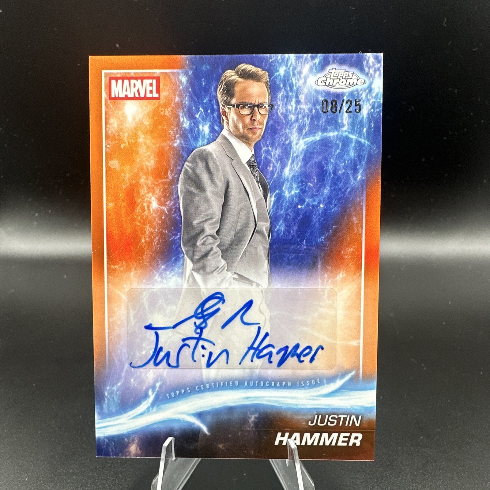 2025 Topps Chrome Marvel Studios Sam Rockwell Auto Orange Refractor /25 2025 Topps Chrome Marvel Studios Sam Rockwell Auto Orange Refractor /25