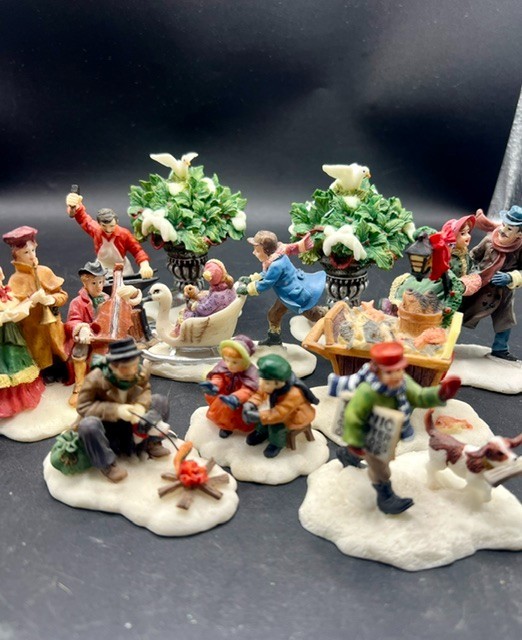 Set O\'Well Christmas Village Resin Figurines VGC Hard to Find Designs Lot of 10