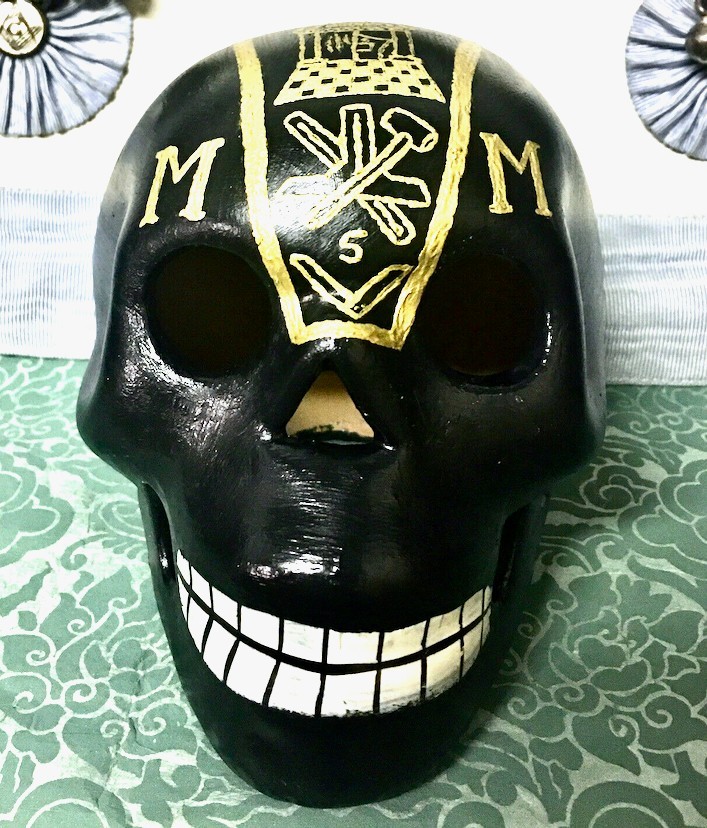UNIQUE HAND-MADE HAND-PAINTED MASTER MASON'S MASONIC CLAY SKULL * FREEMASONRY UNIQUE HAND-MADE HAND-PAINTED MASTER MASON'S MASONIC CLAY SKULL * FREEMASONRY