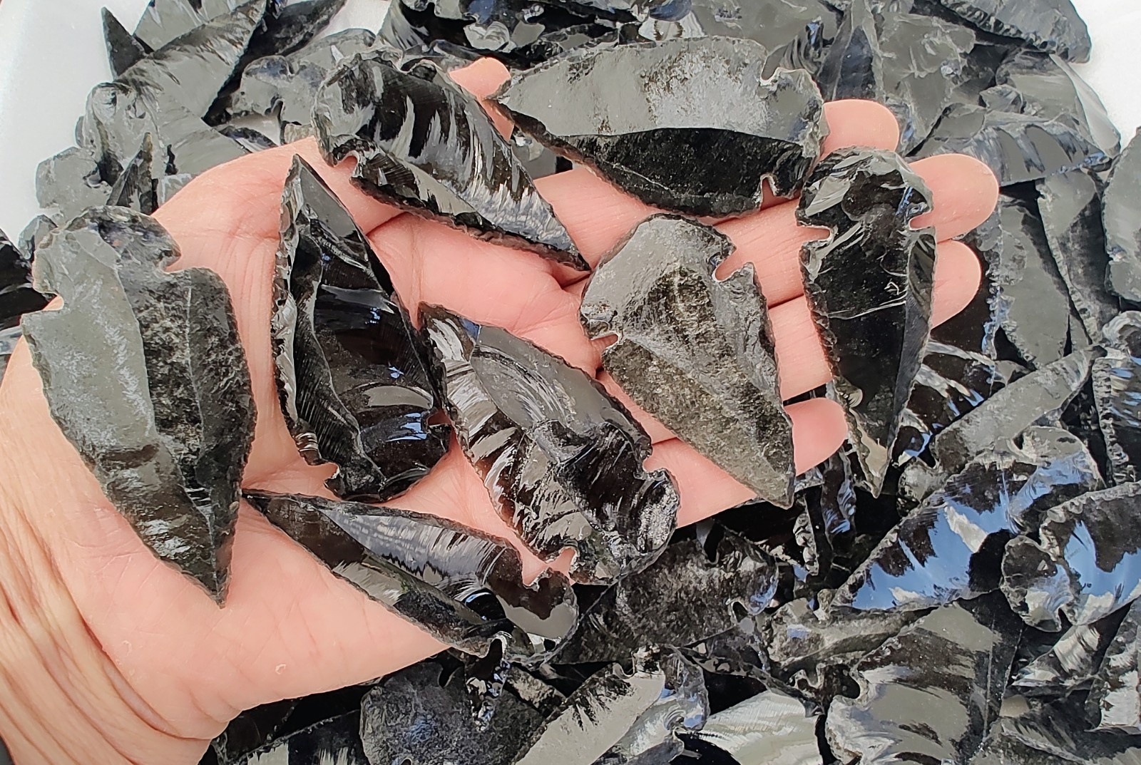40 HANDMADE LARGE BLACK OBSIDIAN ARROWHEADS SPEAR POINTS 2 Inch 40 HANDMADE LARGE BLACK OBSIDIAN ARROWHEADS SPEAR POINTS 2 Inch