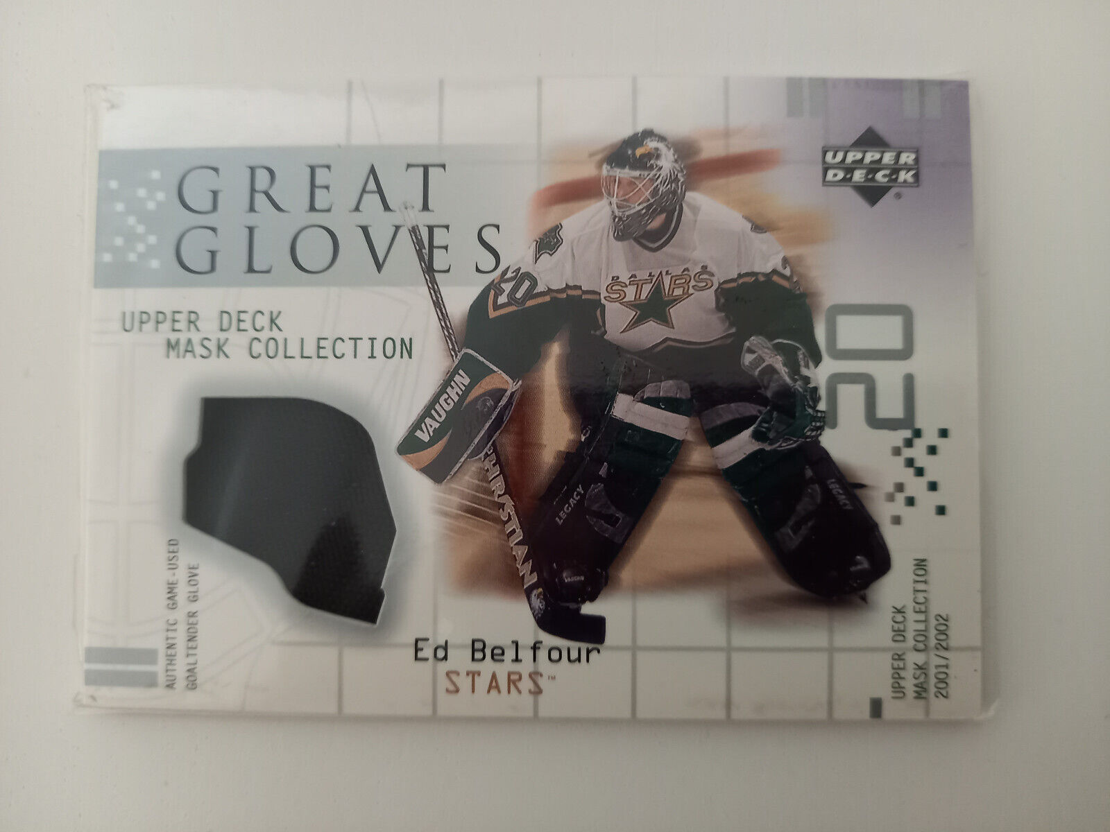 2001-02 UD MASK GAME USED GREAT GLOVES ED BELFOUR