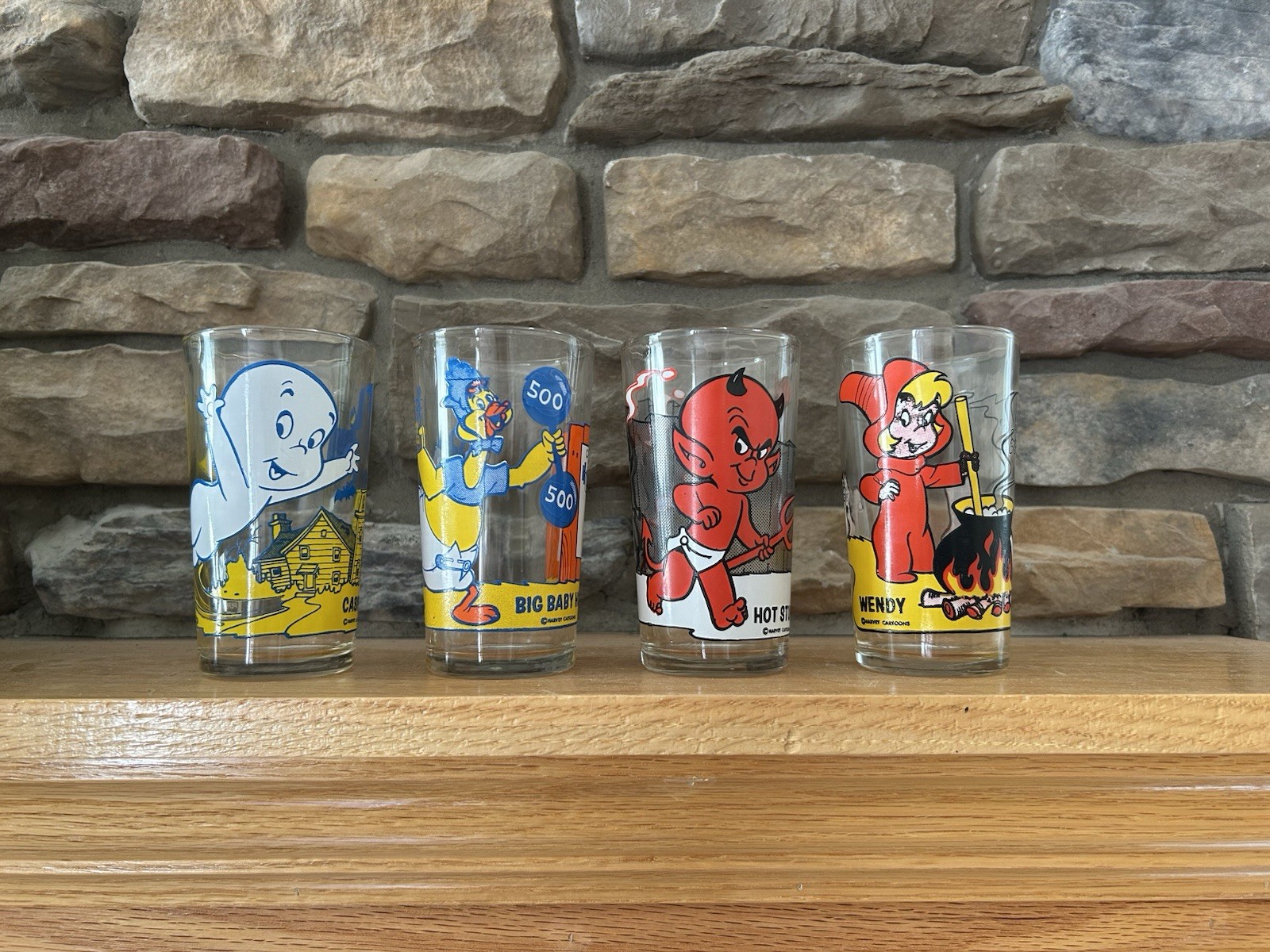4 Vintage 1973-1976 Pepsi Looney Tunes Warner Bros. Collector Series Glasses 4 Vintage 1973-1976 Pepsi Looney Tunes Warner Bros. Collector Series Glasses