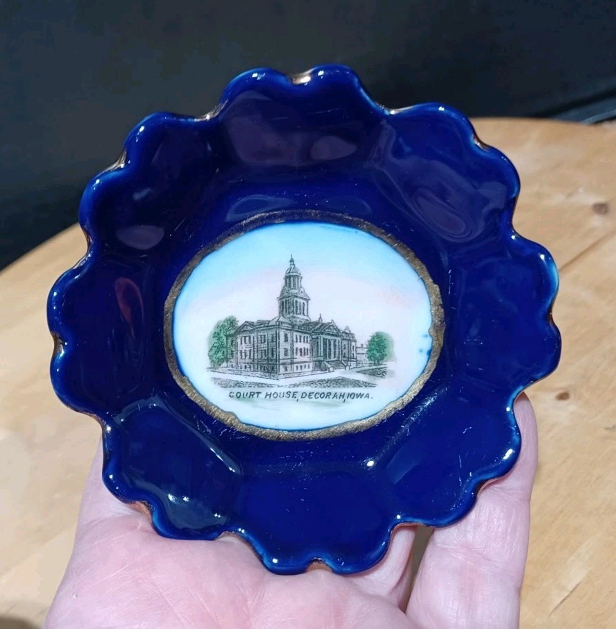 Vintage Early 1900's Court House Decorah, Iowa Souvenir Dish