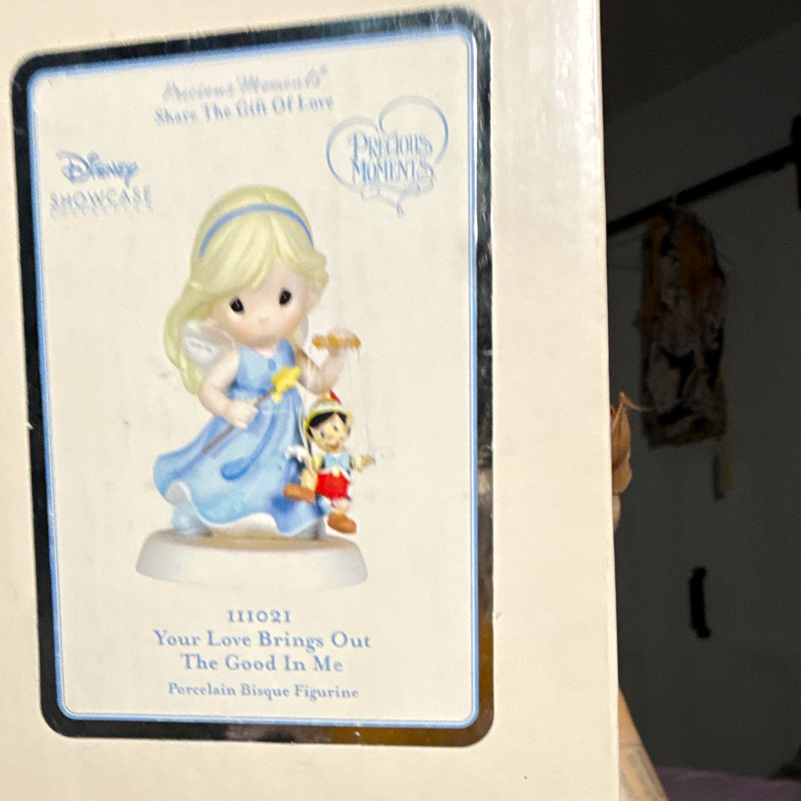 Precious Moments Disney Showcase 2010 Porcelain Bisque Figurine 111021 Precious Moments Disney Showcase 2010 Porcelain Bisque Figurine 111021