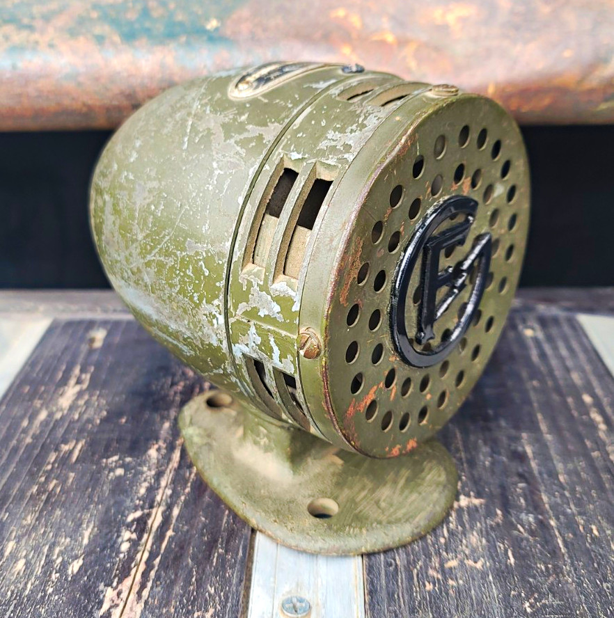 Vintage Federal Enterprises 24V DC Model 160 Siren In Working Condition Vintage Federal Enterprises 24V DC Model 160 Siren In Working Condition