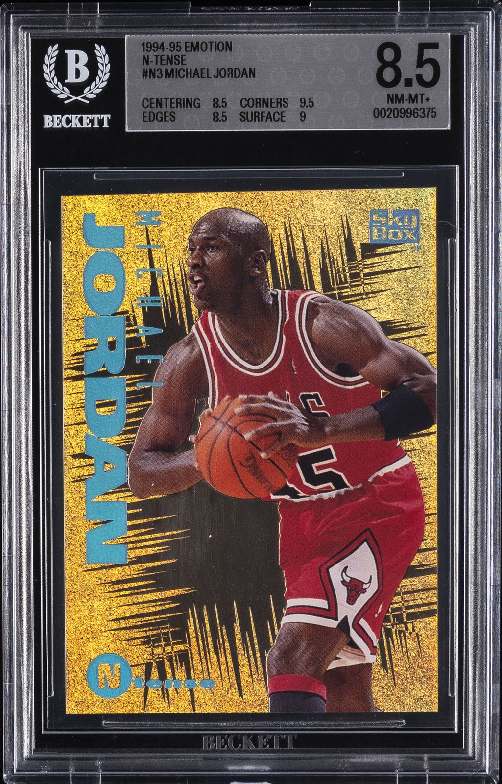 1994-95 SKYBOX EMOTION N-TENSE #3 MICHAEL JORDAN BGS 8.5