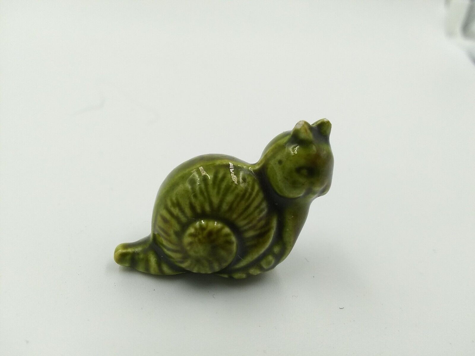 miniature Vintage Retired Hagen Renaker green ceramic Snail  Figurine 