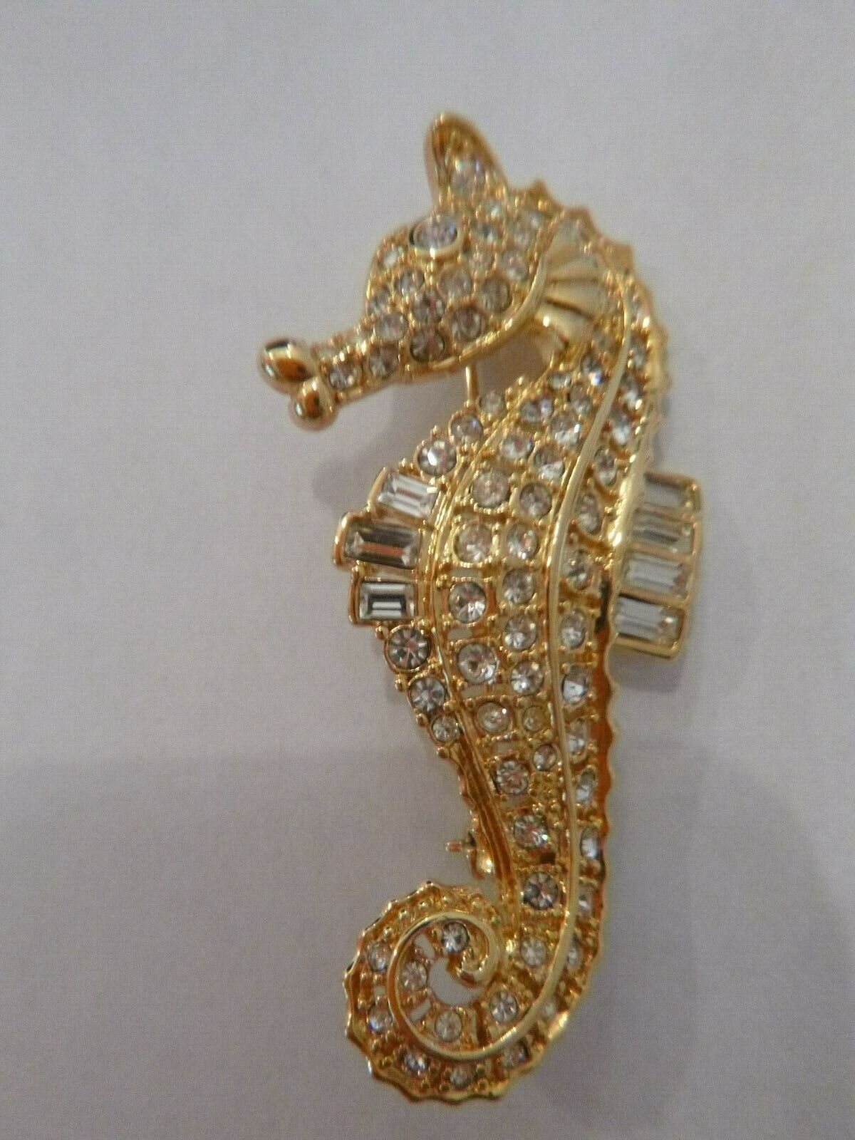Signed STUNNING Nolan Miller Crystal New without Box Seahorse Pin