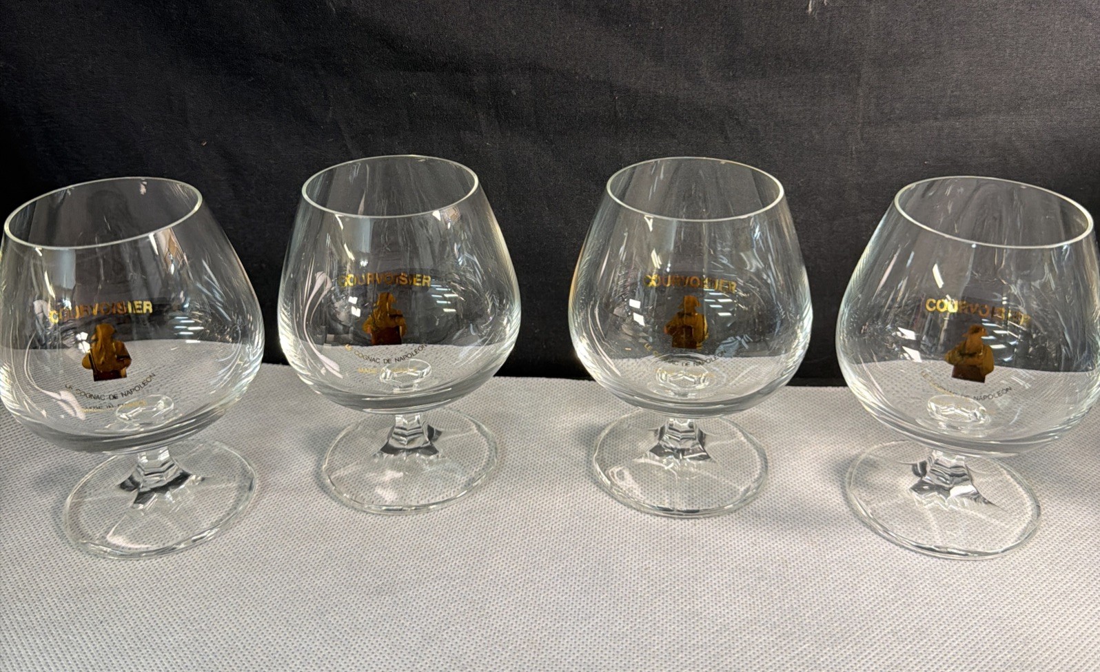 Courvoisier Le Cognac De Napoleon Snifter Glass w/ Gold Lettering (SET OF 4) Courvoisier Le Cognac De Napoleon Snifter Glass w/ Gold Lettering (SET OF 4)