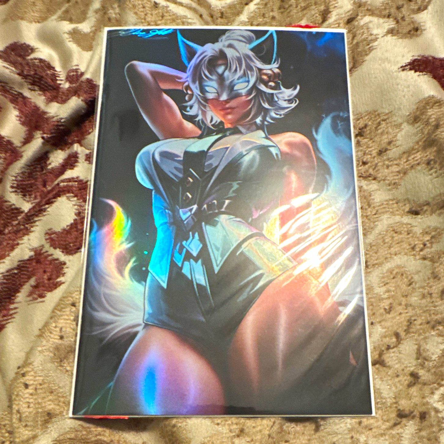 Solo Studios Holographic Cover Comic Book (Front & Back Shown) Solo Studios Holographic Cover Comic Book (Front & Back Shown)
