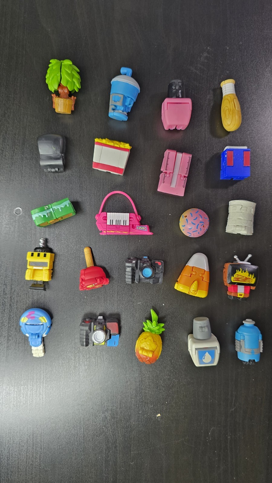 Transformers BotBots Huge Lot of 22 - RARE Sensei Spiny Pineapple, Pot Potter