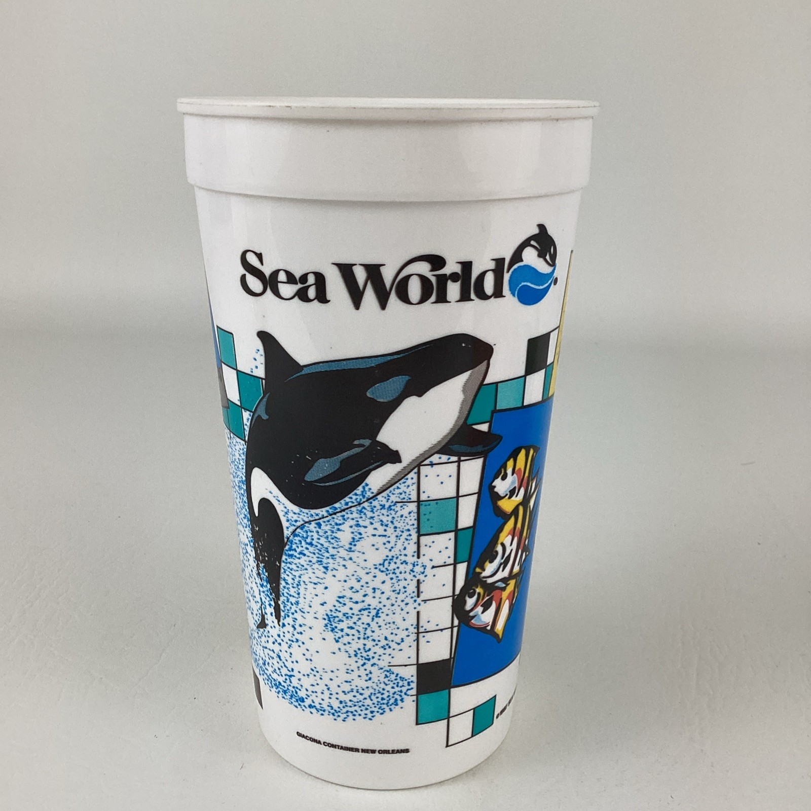 Sea World Souvenir Drink Cup Aurora Shamu Orca Whale Animal Tumbler Vintage 1987 Sea World Souvenir Drink Cup Aurora Shamu Orca Whale Animal Tumbler Vintage 1987