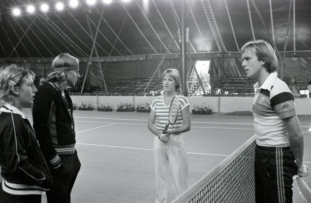Swedish tennis ace Bjorn Borg and his fiancee Mariana Simionesc- 1980 Old Photo Swedish tennis ace Bjorn Borg and his fiancee Mariana Simionesc- 1980 Old Photo