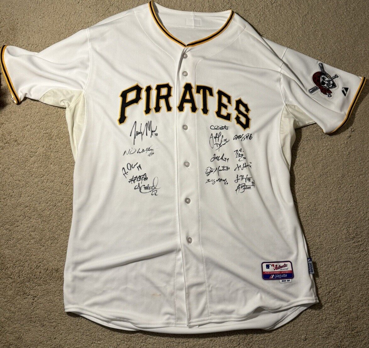 2015 Pittsburgh Pirates Team Signed Jersey Andrew McCutchen AJ Burnett + READ