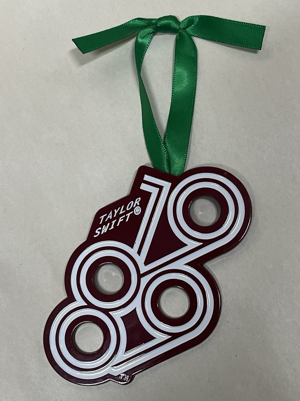 Taylor Swift 1989 Metal Christmas Ornament - RARE Taylor Swift 1989 Metal Christmas Ornament - RARE