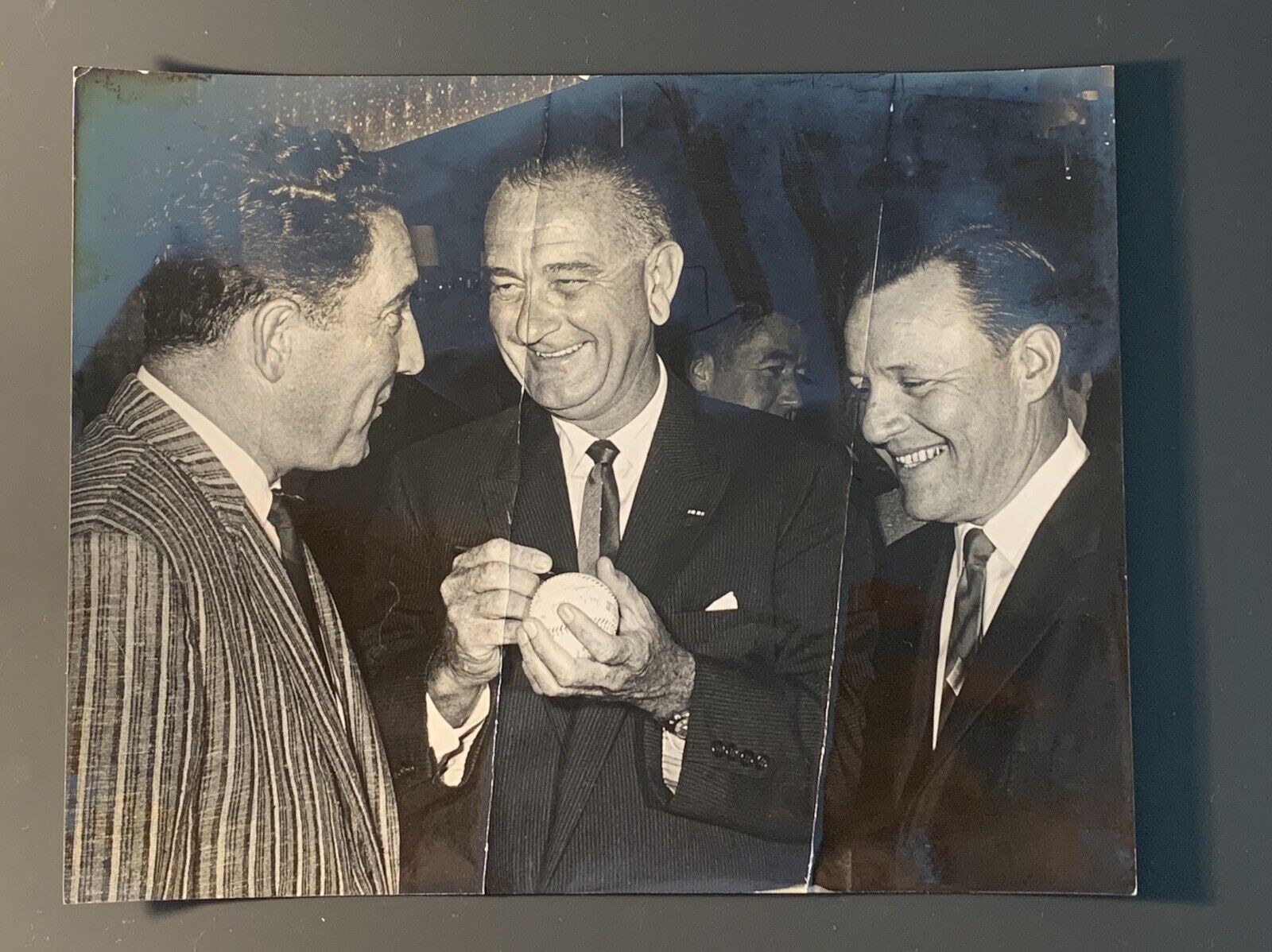 Original Vintage 1962 Photo President Lyndon Johnson & Yankee HOF Mgr Ralph Houk