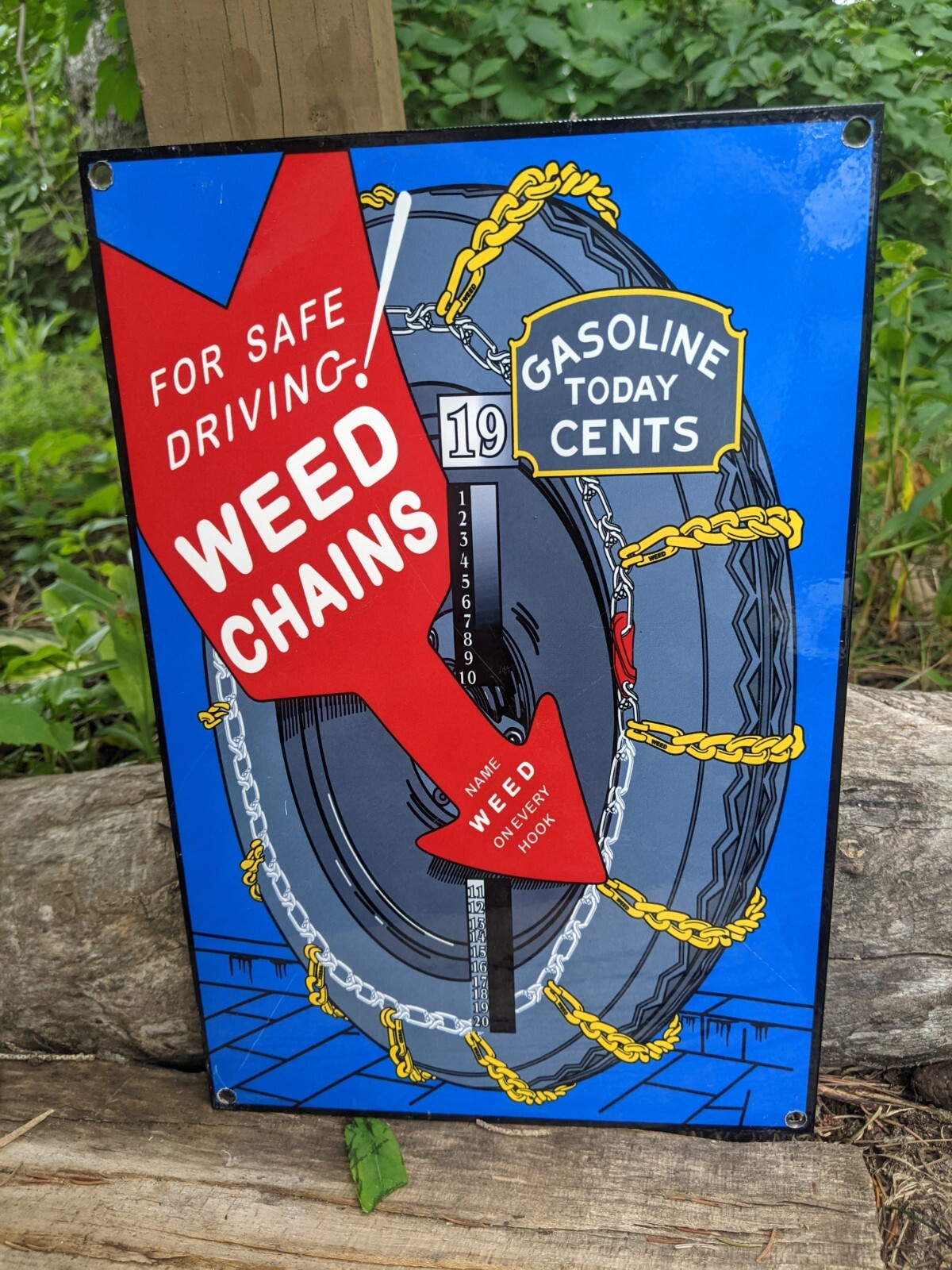 VINTAGE WEED CHAINS PORCELAIN METAL PARTS GASOLINE SIGN 12\ VINTAGE WEED CHAINS PORCELAIN METAL PARTS GASOLINE SIGN 12\