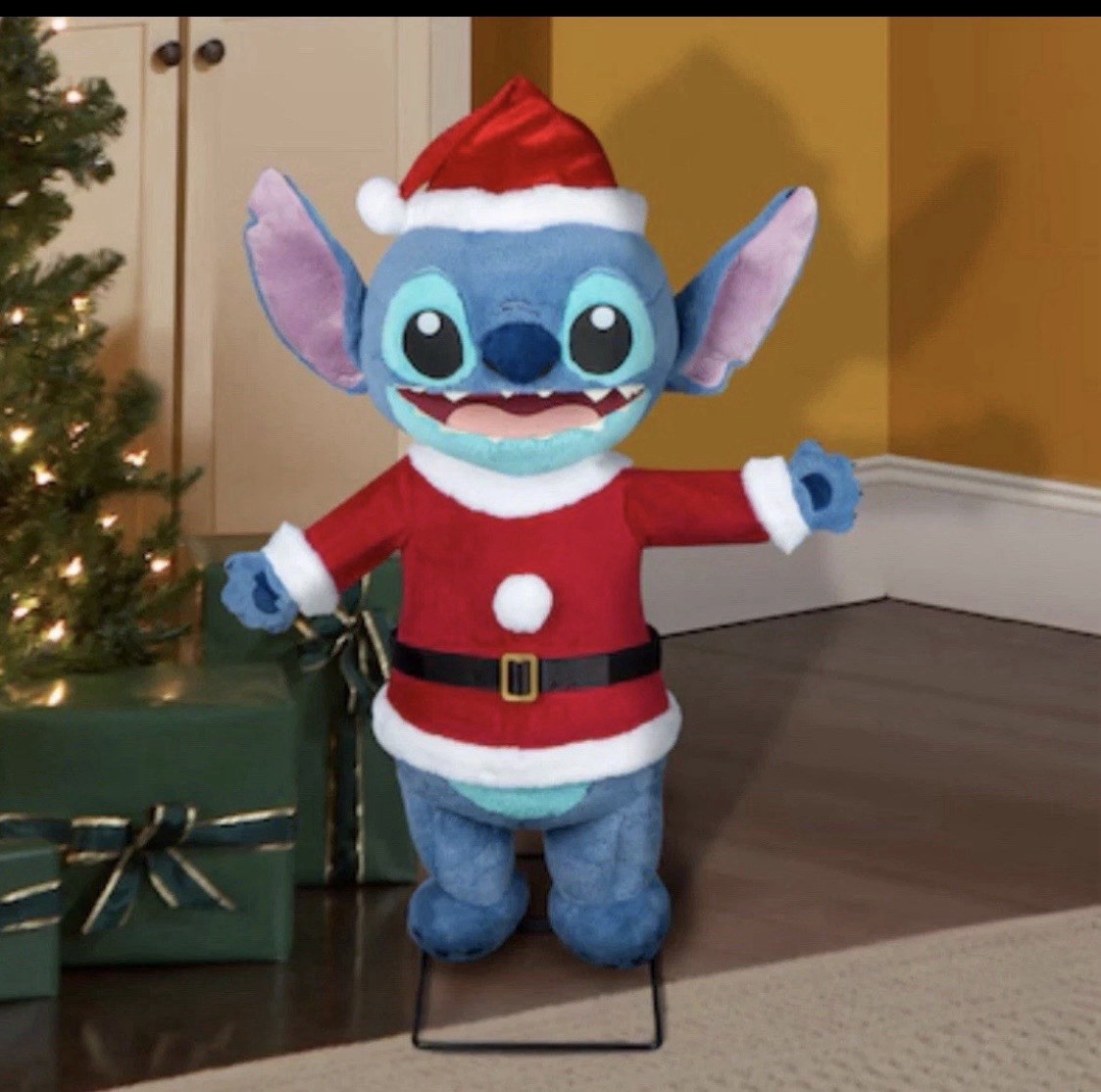 Disney 3ft Animated Stitch Christmas Prop – Musical Animatronic, Santa Outfit Disney 3ft Animated Stitch Christmas Prop – Musical Animatronic, Santa Outfit