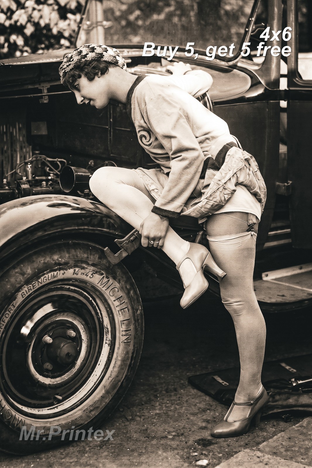 1920s Flapper Woman 💙 Vintage Car - 4x6 Photo - Flapper Era Fashion