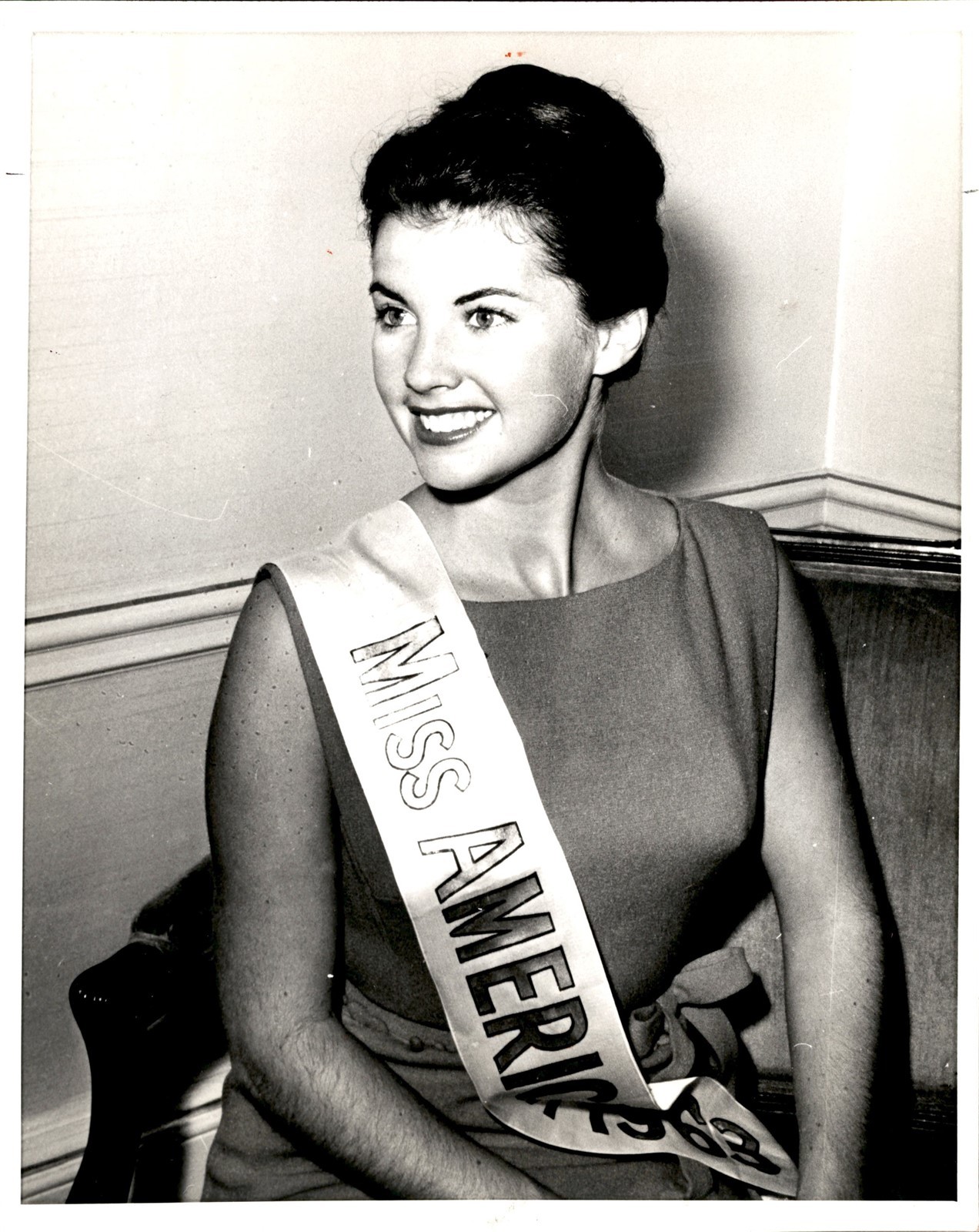 LD408 1982 Orig Photo MIDWESTERNER JACQUELINE MAYER TOWNSEND MISS AMERICA 1963 LD408 1982 Orig Photo MIDWESTERNER JACQUELINE MAYER TOWNSEND MISS AMERICA 1963