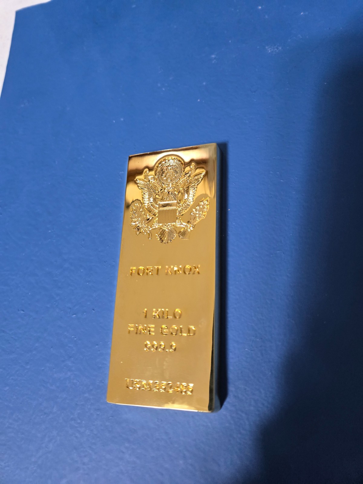 FORT KNOX VINTAGE METAL PAPERWEIGHT VERY ORNATE PROOF 24k GOLD PLATED 5.2 OZS FORT KNOX VINTAGE METAL PAPERWEIGHT VERY ORNATE PROOF 24k GOLD PLATED 5.2 OZS