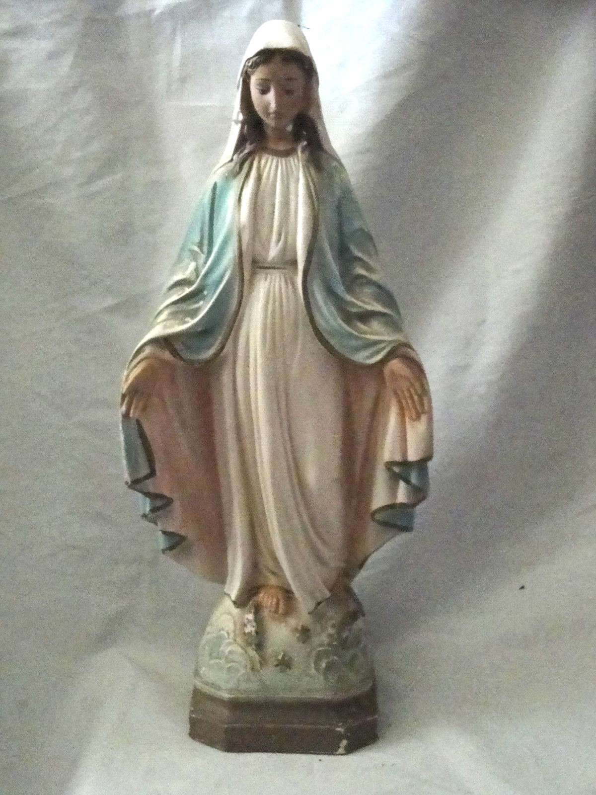 Vintage Virgin Mary Chalkware Statue Our Lady Of Grace Made Italy ? 18 Vintage Virgin Mary Chalkware Statue Our Lady Of Grace Made Italy ? 18