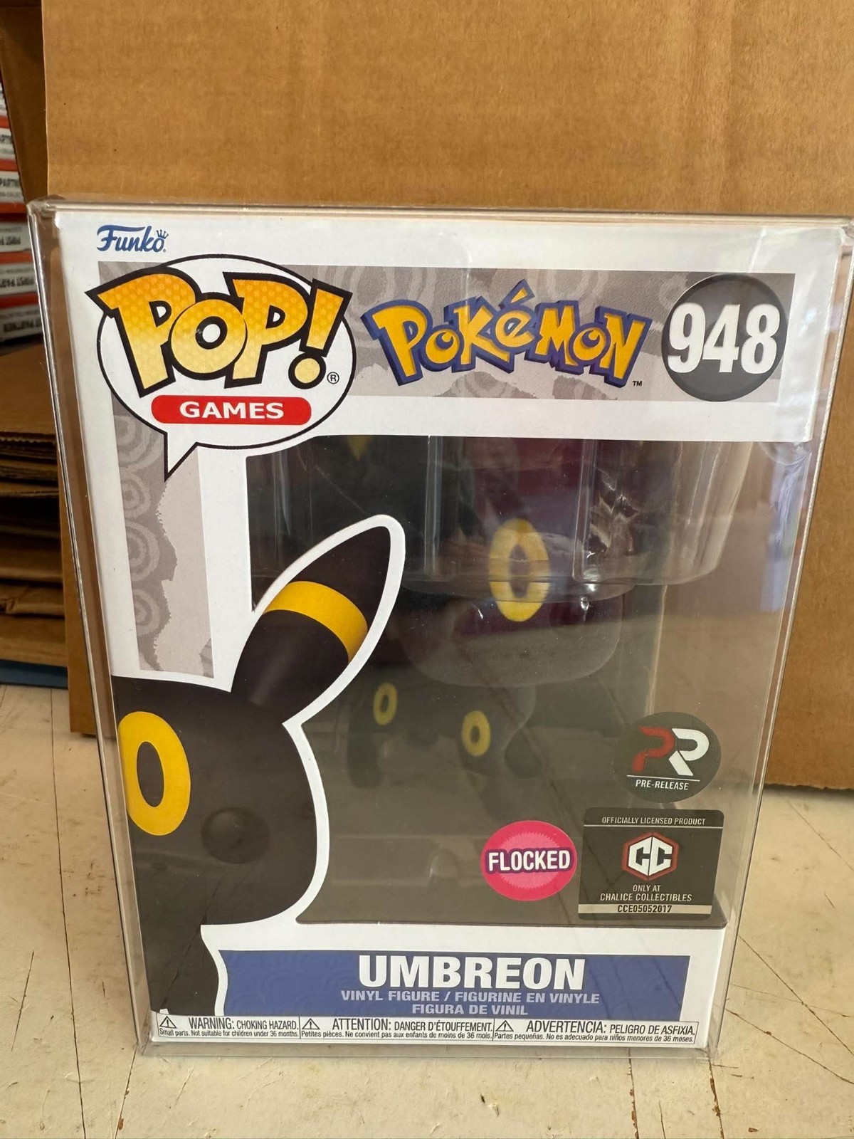 Pokemon Umbreon Flocked Funko Pop Vinyl Figure #948 Collectible Pokemon Umbreon Flocked Funko Pop Vinyl Figure #948 Collectible