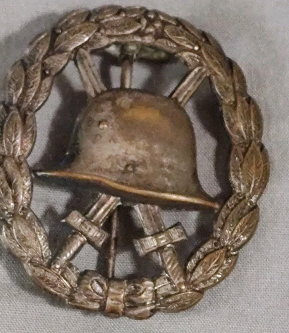 IMPERIAL GERMAN WORLD WAR I SILVER WOUND BADGE – CUT OUT VERSION