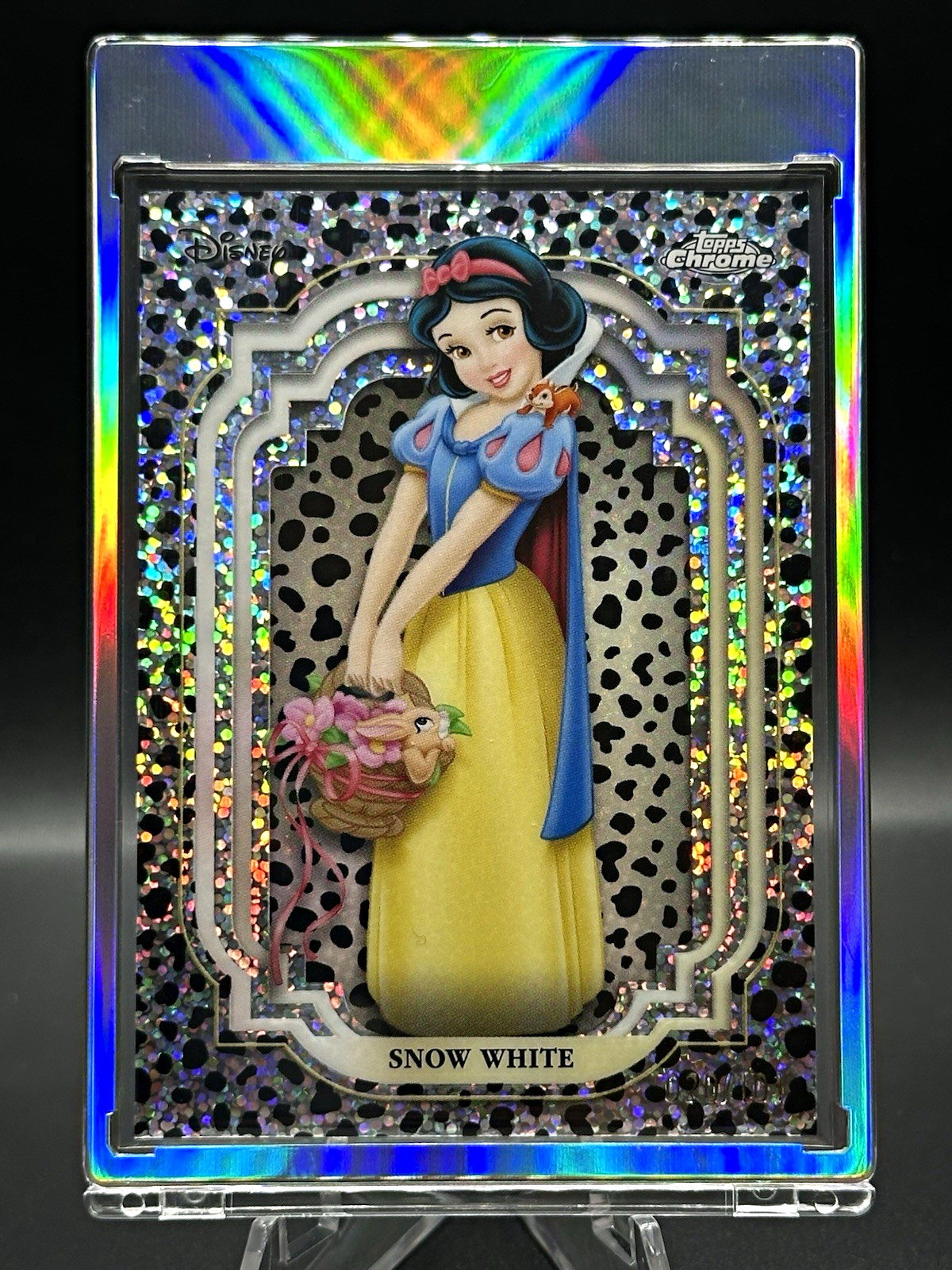 2024 Topps Chrome Disney Snow White #6 Black And White Speckle /101 2024 Topps Chrome Disney Snow White #6 Black And White Speckle /101