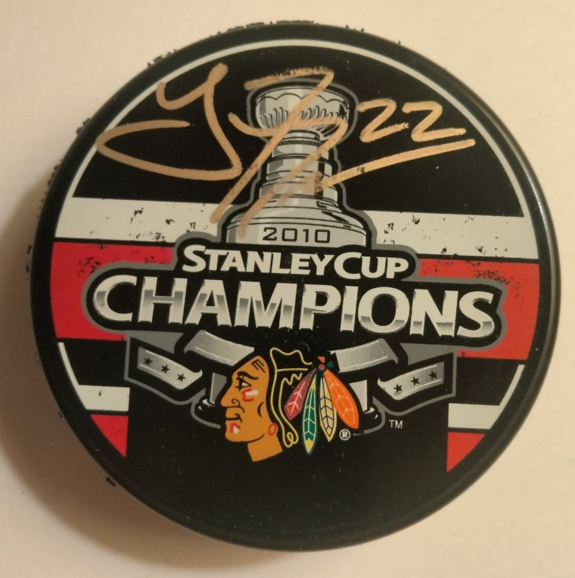 Troy Brouwer-Chicago Blackhawks-Autographed 2010 Stanley Cup Logo Puck
