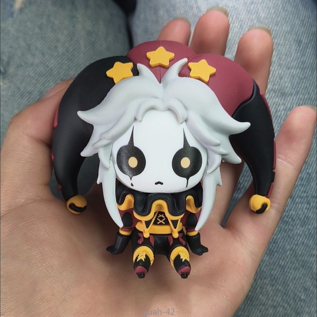 The Freak Circus Pierrot 8CM Anime Cosplay PVC Doll Model Figurine Sitting Toy The Freak Circus Pierrot 8CM Anime Cosplay PVC Doll Model Figurine Sitting Toy