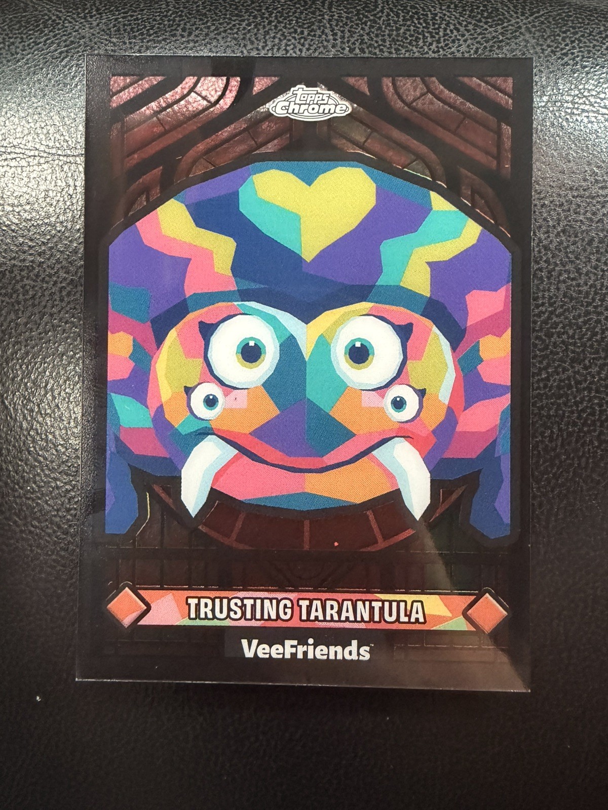 2026 Topps Chrome VeeFriends #I-17 Trusting Tarantula Iconics SSP 2026 Topps Chrome VeeFriends #I-17 Trusting Tarantula Iconics SSP