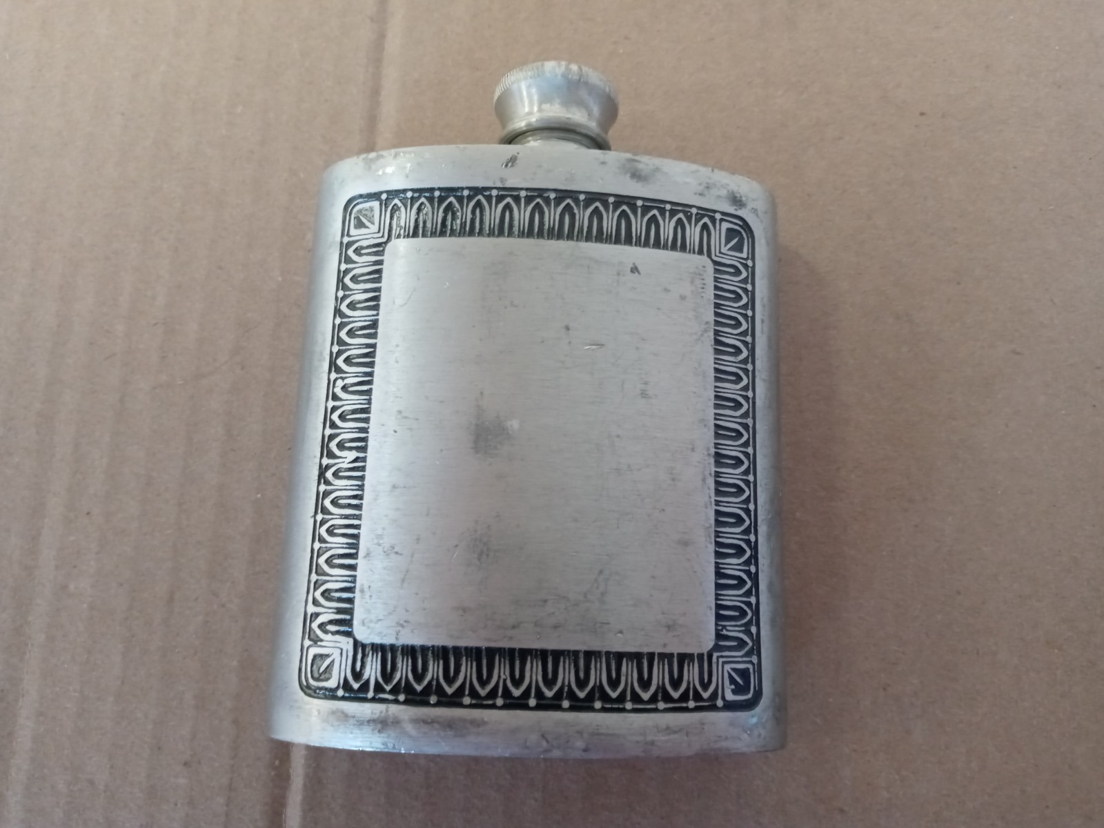 Vintage Selwin Pewter Flask Metal Decorative Front Panel Collectible Design 7 oz Vintage Selwin Pewter Flask Metal Decorative Front Panel Collectible Design 7 oz
