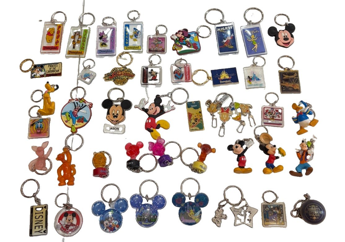 Vintage Disney Keychains Lot Of 42 80S/90S/Y2K California Adventure/Screamin Vintage Disney Keychains Lot Of 42 80S/90S/Y2K California Adventure/Screamin