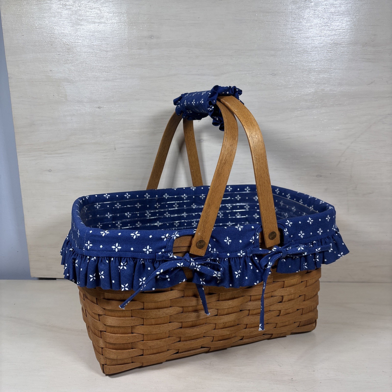 Longaberger 1994 Large Market Basket Woven Traditions Blue Liner Protector Grip
