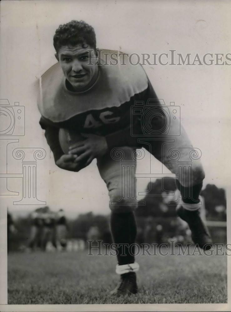 1936 Press Photo Tony Falkenstein, Halfback of St. Mary\'s College Football Team.