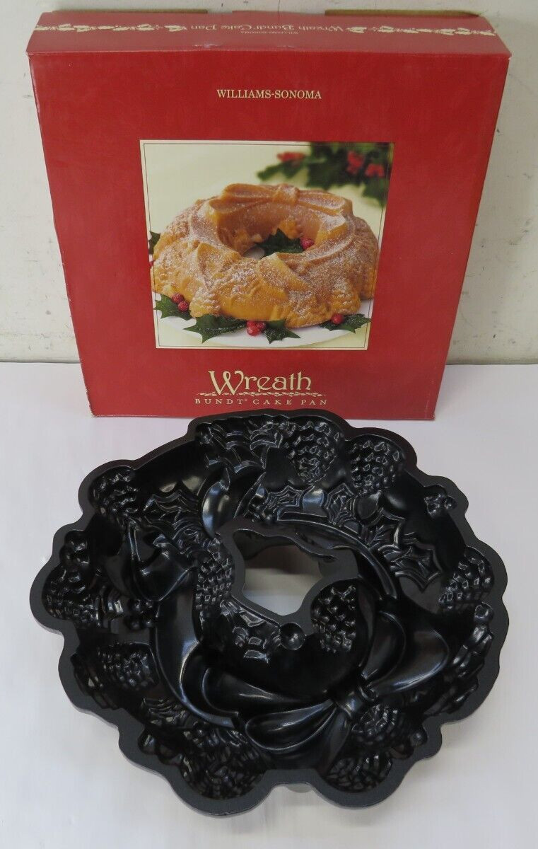 Williams Sonoma Nordic Ware Holiday Wreath Bundt Cake Pan Cast Aluminum 2003 Williams Sonoma Nordic Ware Holiday Wreath Bundt Cake Pan Cast Aluminum 2003