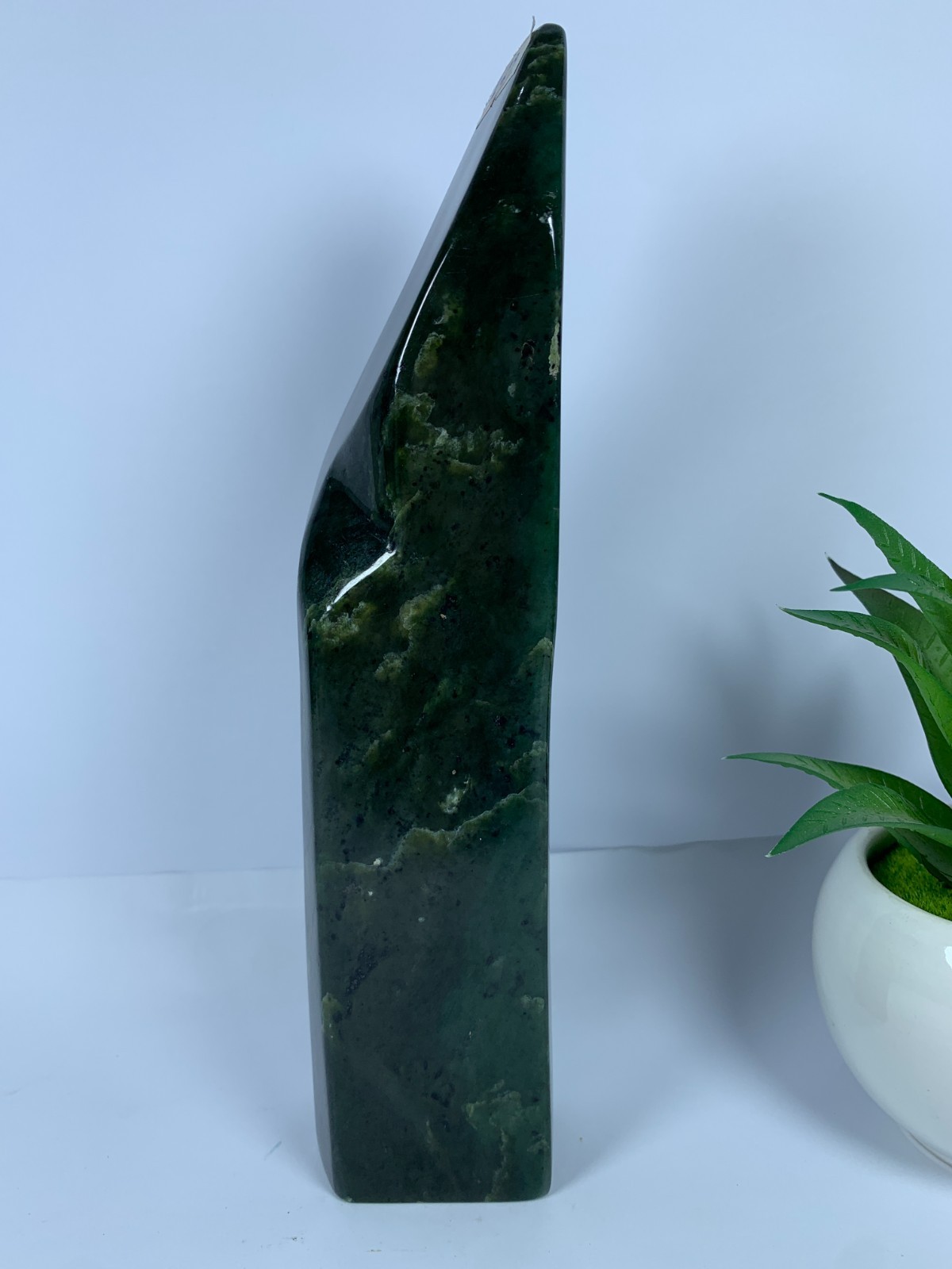 1.09kg Nephrite Jade Polished Genuine Freeform Rough Crystal, Afghanistan 1.09kg Nephrite Jade Polished Genuine Freeform Rough Crystal, Afghanistan