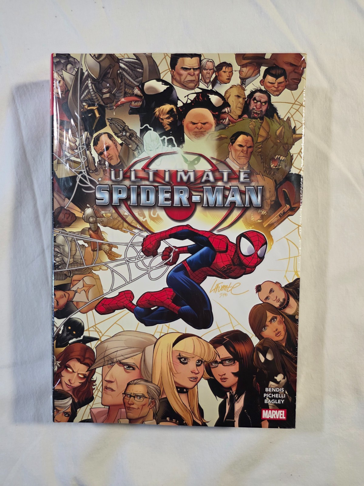 Ultimate Spiderman Vol 5 Omnibus New Sealed Nice Copy Ultimate Spiderman Vol 5 Omnibus New Sealed Nice Copy