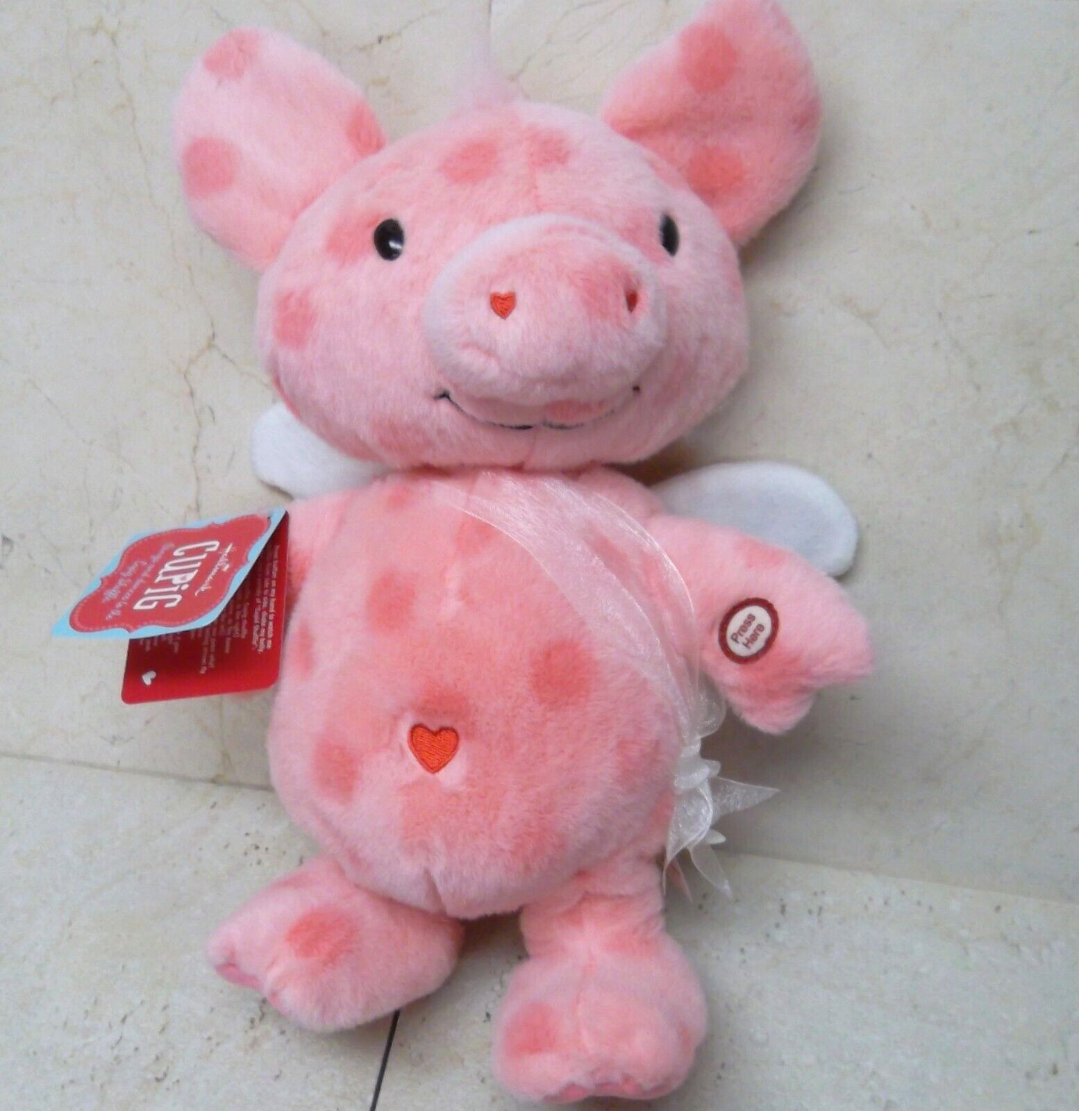 Hallmark CUPIG Animated Pig Sings & Dances to the Cupid Shuffle WT Cupid Works